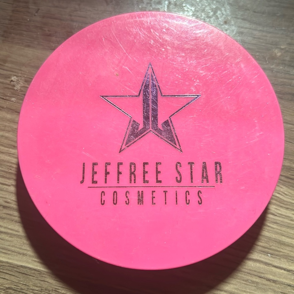 Jeffree Star Cosmetics highlight